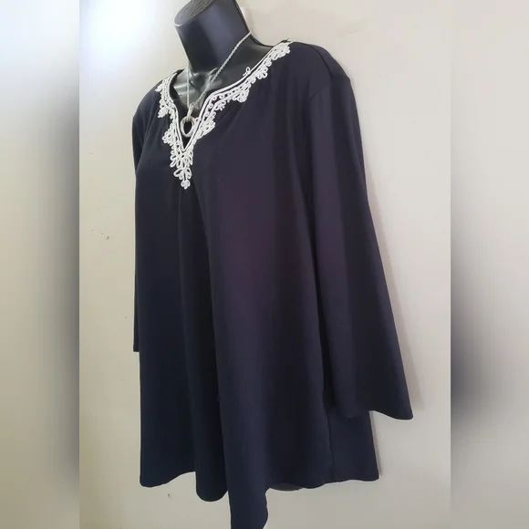 Ruby Rd/women's v-neck Top - Picture 3 of 7